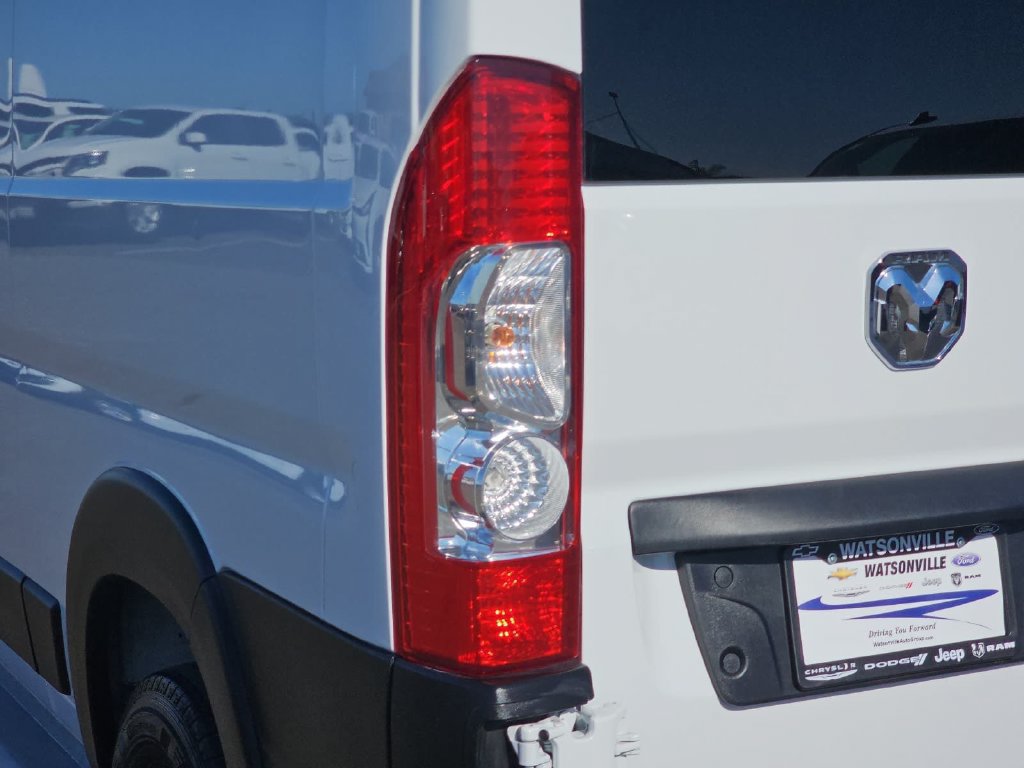 Used 2025 RAM ProMaster 2500 w/ U-Haul Equipment Group FWD image 40
