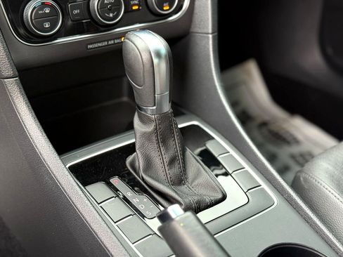 Used 2018 Volkswagen Passat 2.0T S image 21