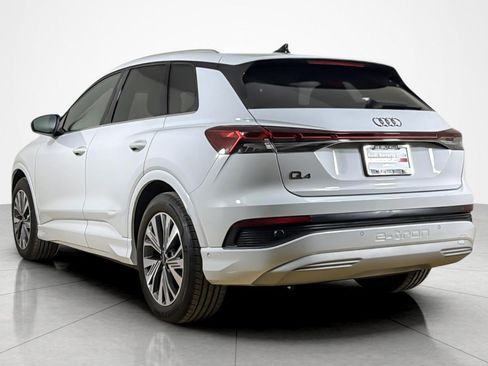 Used 2023 Audi Q4 e-tron Premium Plus w/ Premium Plus RWD image 3