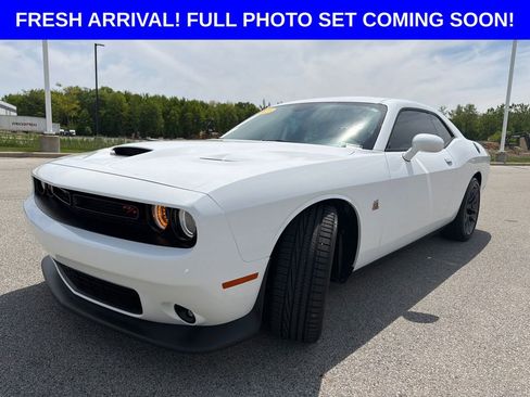 Used 2023 Dodge Challenger R/T Scat Pack RWD image 8