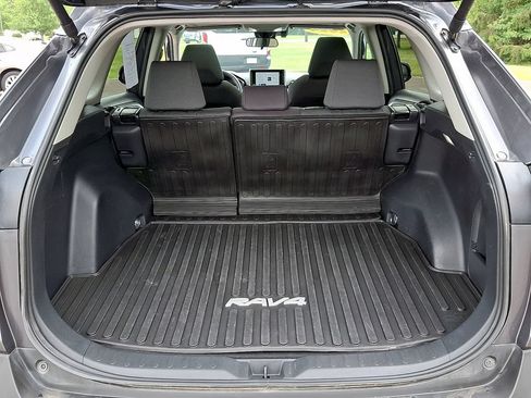 Used 2024 Toyota RAV4 XLE w/ Convenience Package AWD/4WD image 34