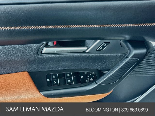 Used 2025 MAZDA CX-50 AWD 2.5 Turbo w/ Premium Pkg image 17