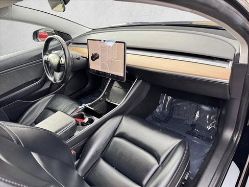 Used 2019 Tesla Model 3 Long Range image 23