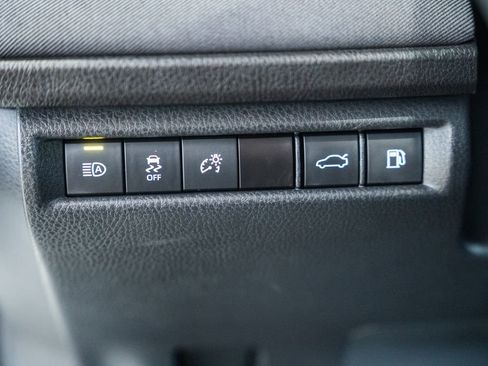 Used 2025 Toyota Camry LE image 38