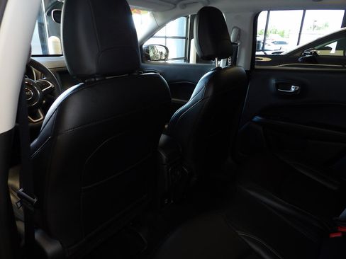 Used 2021 Jeep Compass Latitude AWD/4WD image 21