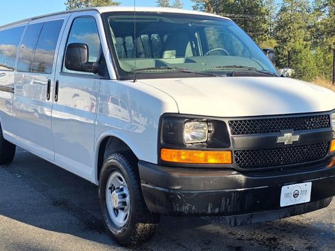 Used 2013 Chevrolet Express 3500 LS w/ Power Package image 2