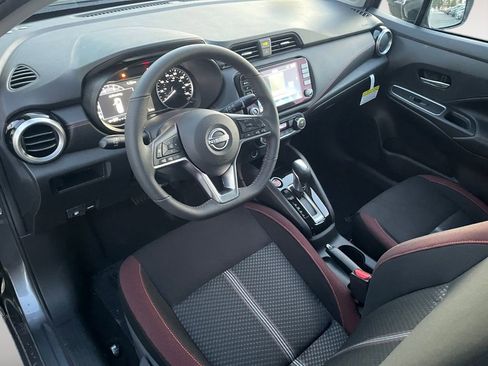New 2025 Nissan Versa SR w/ Trunk Package image 17