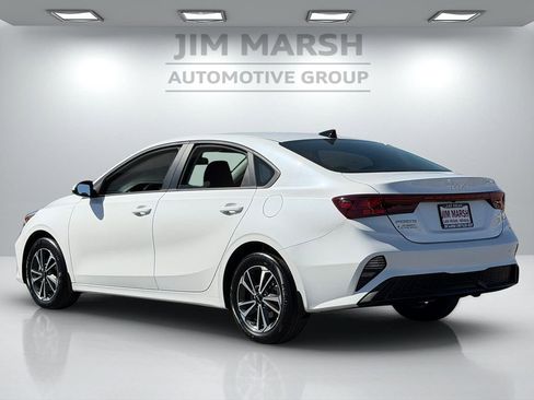 Used 2024 Kia Forte LXS FWD image 4