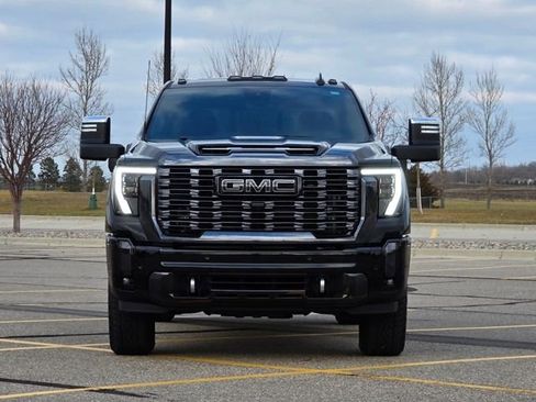 Used 2024 GMC Sierra 3500 Denali Ultimate w/ LPO, GMC Protection Package image 34