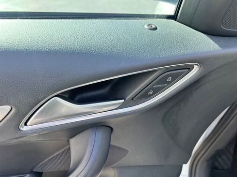 Used 2018 Audi Q3 2.0T Premium w/ Convenience Package image 28