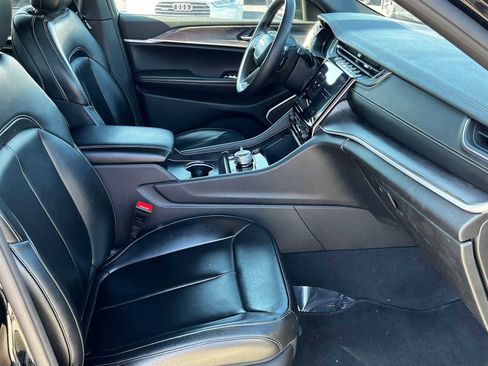 Used 2024 Jeep Grand Cherokee Limited 4xe image 18