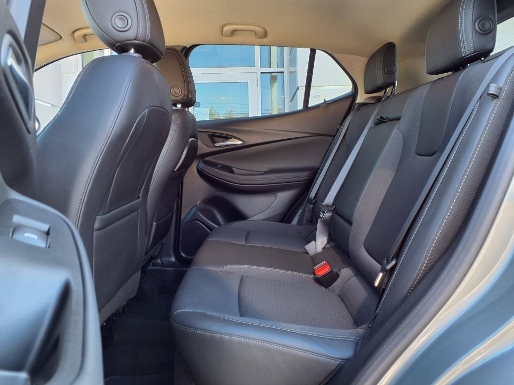 Used 2023 Buick Encore GX Select AWD/4WD image 10