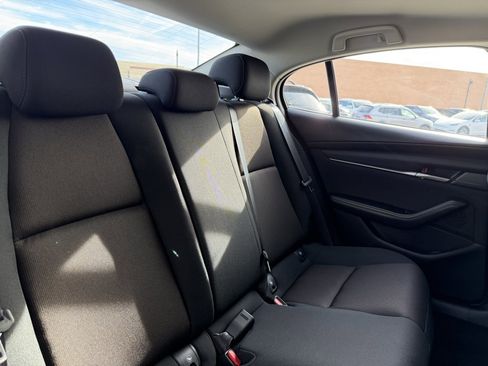 Used 2025 MAZDA MAZDA3 s image 33