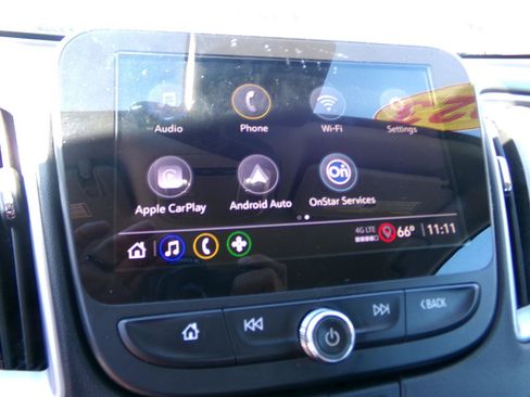 Used 2023 Chevrolet Malibu LS FWD image 2