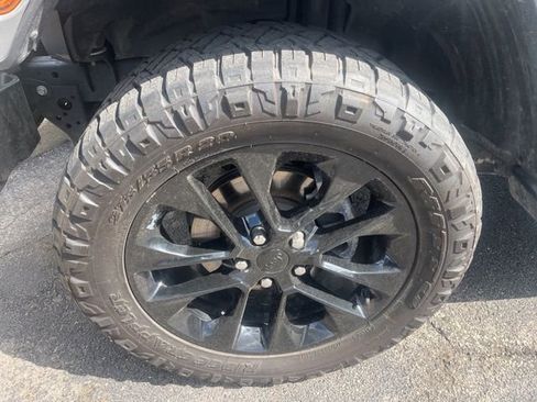 Used 2021 Jeep Wrangler Unlimited Sahara w/ Cold Weather Group image 5