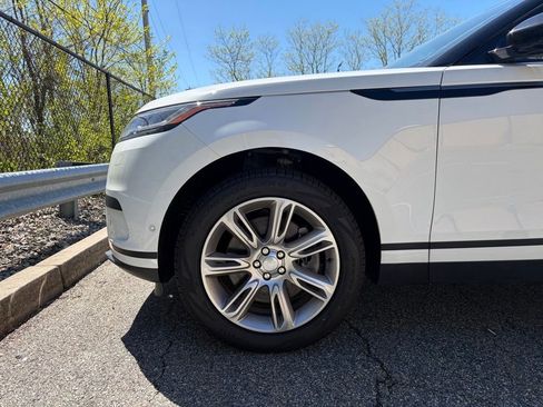 Certified 2026 Land Rover Range Rover Velar S AWD/4WD image 9