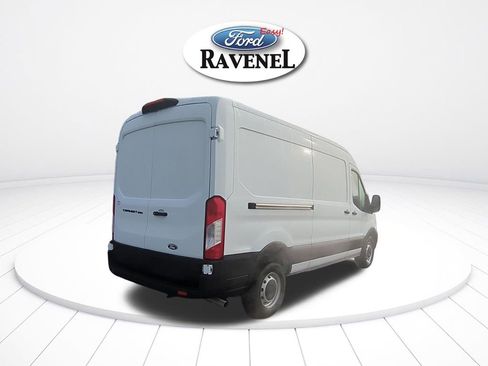 New 2026 Ford Transit 250 148 Medium Roof w/ Load Area Protection Package RWD image 4