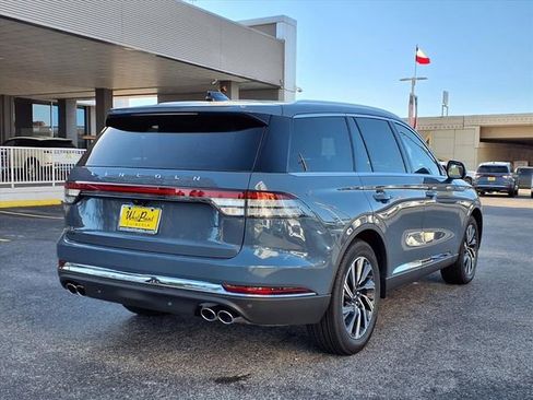 New 2026 Lincoln Aviator 2WD image 2