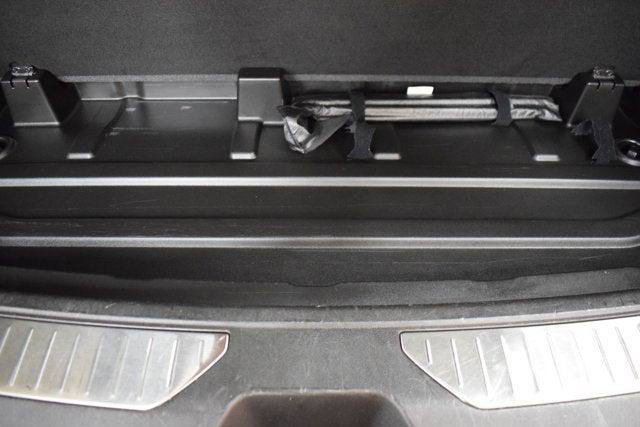Used 2021 Chevrolet Tahoe Z71 w/ Z71 Off-Road Package AWD/4WD image 32