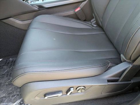 Used 2026 Acura MDX SH-AWD image 4
