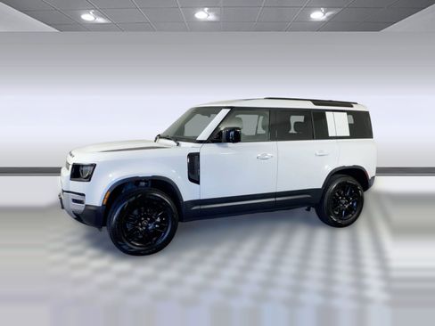 Used 2025 Land Rover Defender 110 S image 1