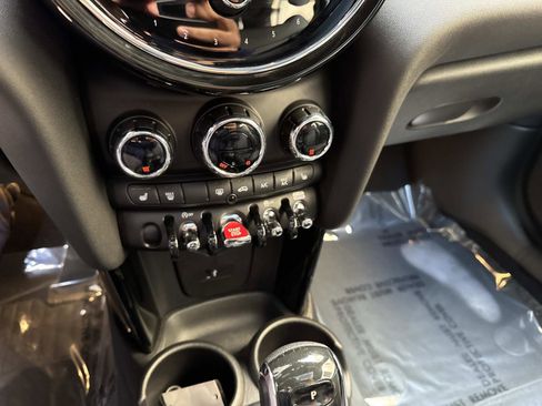 Certified 2023 MINI Cooper S image 17