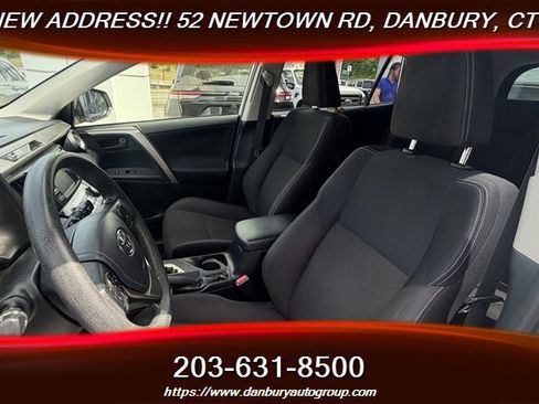 Used 2013 Toyota RAV4 XLE AWD/4WD image 9