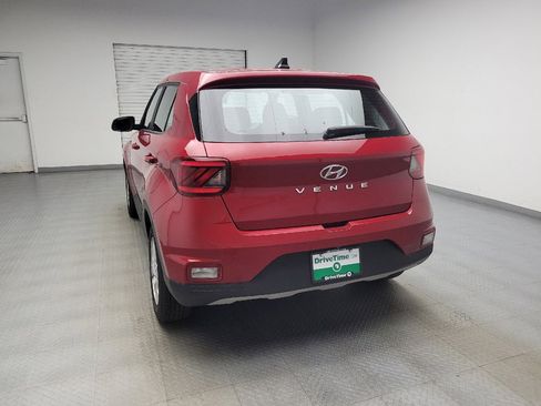 Used 2021 Hyundai Venue SE FWD image 6