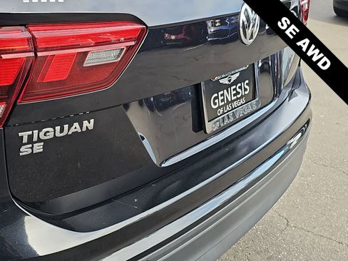 Used 2019 Volkswagen Tiguan SE AWD/4WD image 11