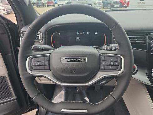 New 2026 Jeep Grand Wagoneer 2WD image 18