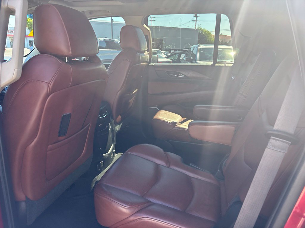 Used 2015 Cadillac Escalade Premium AWD/4WD image 12