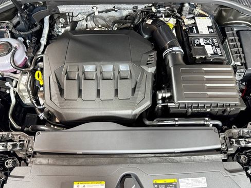 New 2025 Audi Q3 2.0T Premium image 28