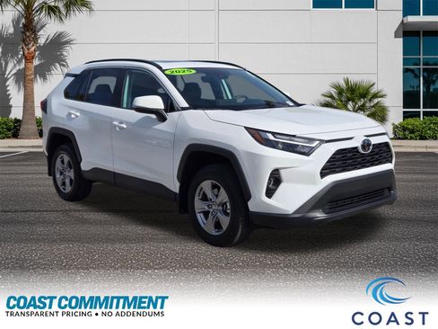 Used 2025 Toyota RAV4 XLE image 3
