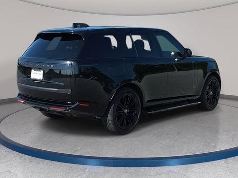 Certified 2024 Land Rover Range Rover SE AWD/4WD image 5