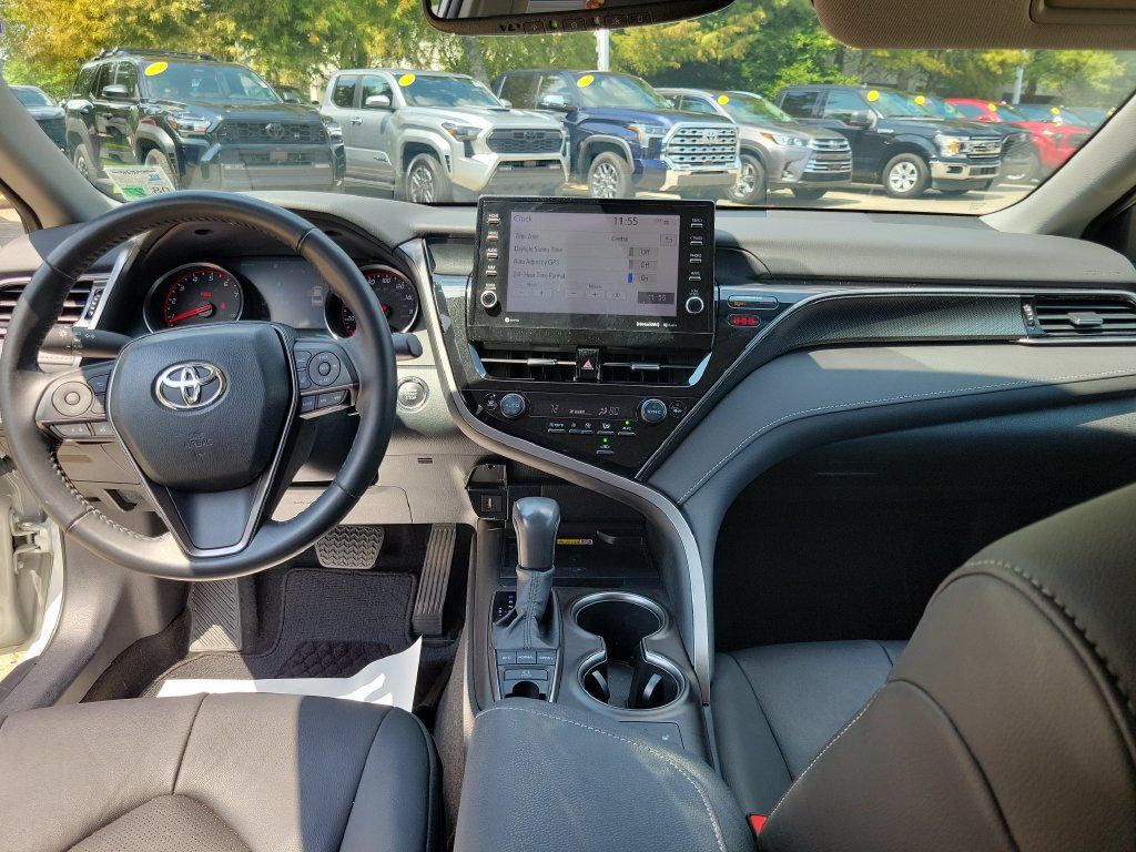 Used 2023 Toyota Camry XSE FWD image 27