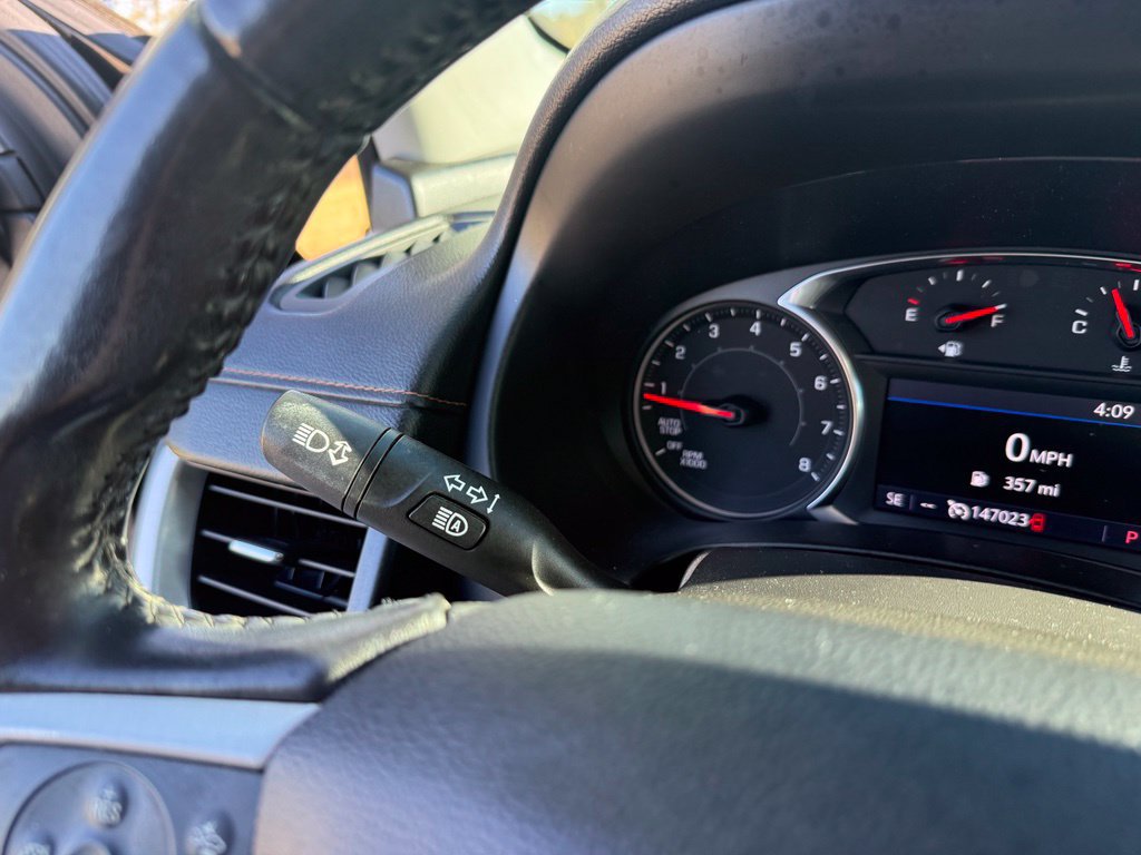 Used 2020 GMC Terrain SLT FWD image 31