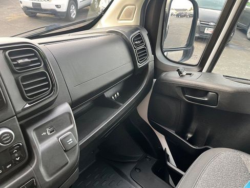 Used 2023 RAM ProMaster 2500 image 20