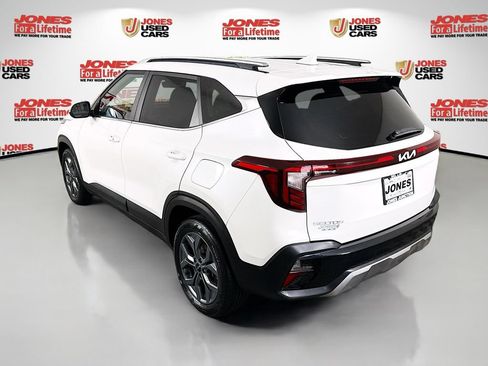 Certified 2024 Kia Seltos S AWD/4WD image 2