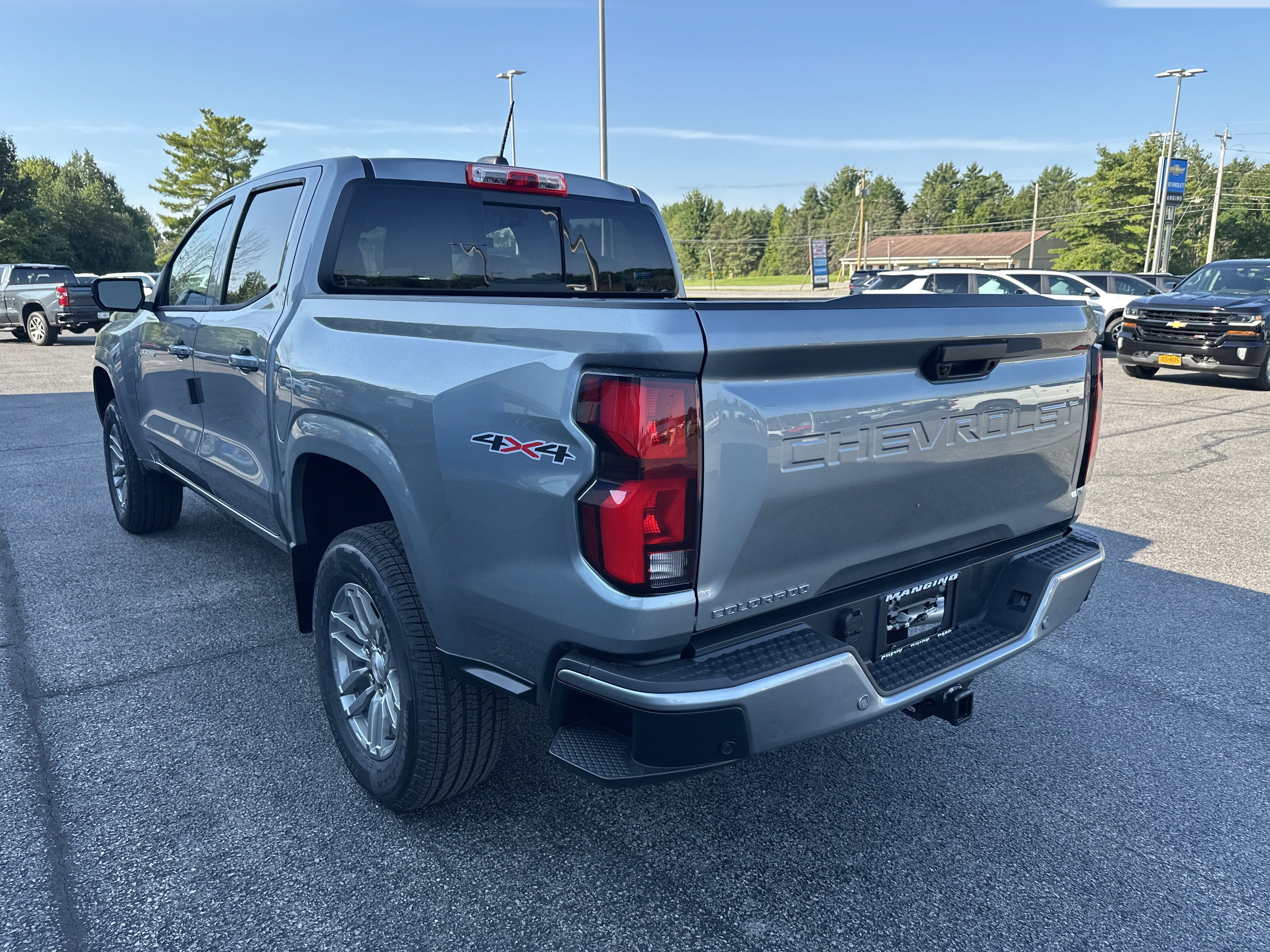New 2026 Chevrolet Colorado LT w/ LT Convenience Package AWD/4WD image 4