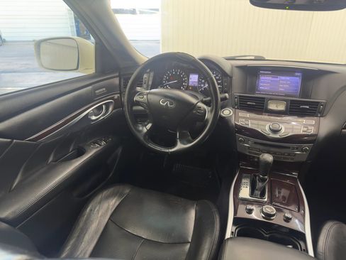 Used 2012 INFINITI M37 w/ Premium Pkg image 13