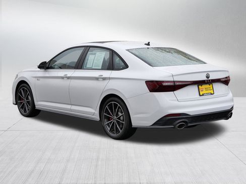 Certified 2025 Volkswagen Jetta GLI Autobahn image 5