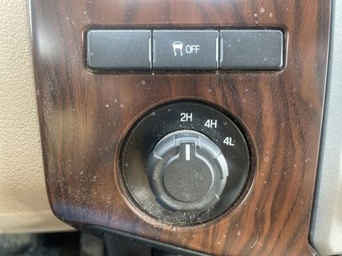 Used 2016 Ford F250 Lariat w/ Lariat Interior Package image 45