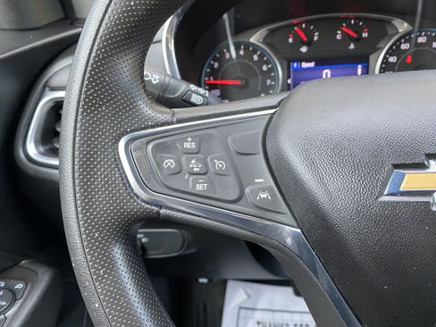 Used 2020 Chevrolet Equinox LT image 19