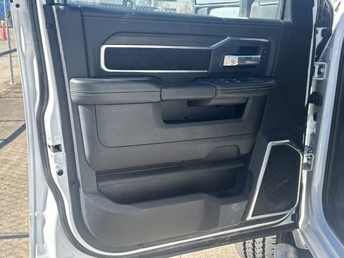 Used 2025 RAM 2500 Laramie image 3