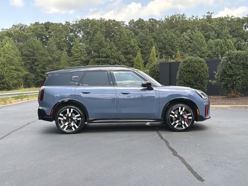 Used 2025 MINI Cooper Countryman John Cooper Works w/ Comfort Package Max AWD/4WD image 5