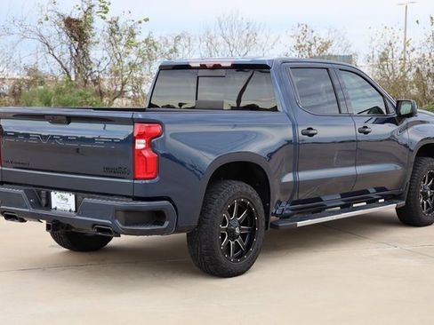 Used 2020 Chevrolet Silverado 1500 High Country w/ Technology Package image 9