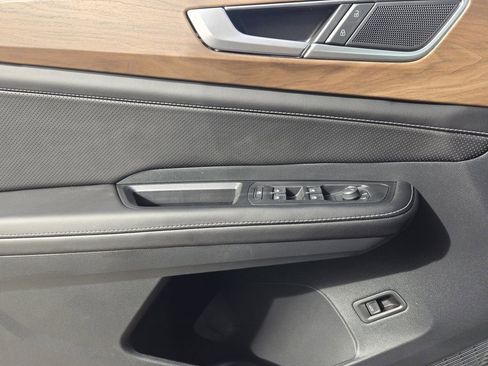 New 2026 Volkswagen Atlas SE image 18