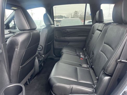 Used 2023 Honda Passport EX-L image 10