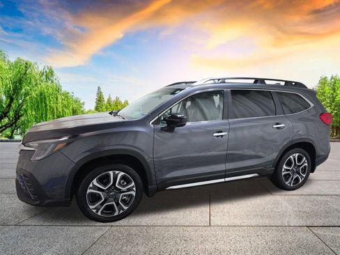 Certified 2025 Subaru Ascent Touring AWD/4WD image 7