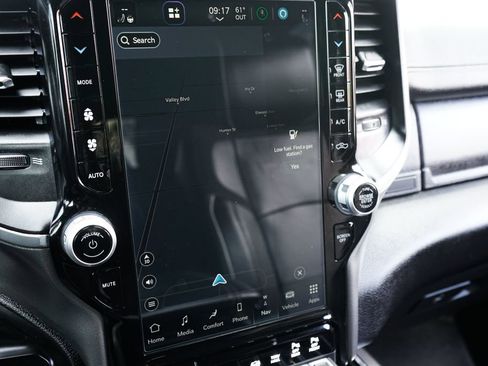 Used 2022 RAM 2500 Laramie w/ Night Edition image 30